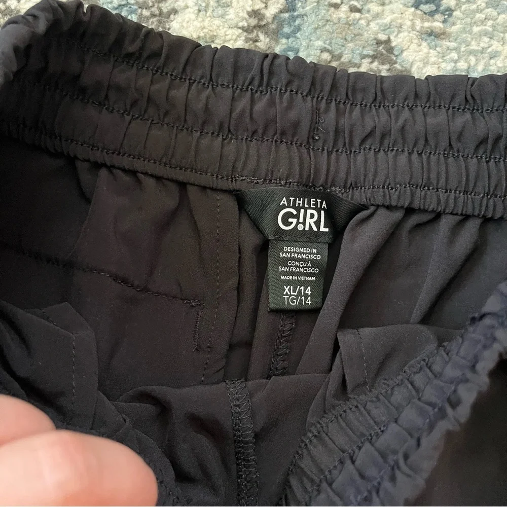 ATHLETA GIRL CRUISER SHORT - Picture 4 of 5